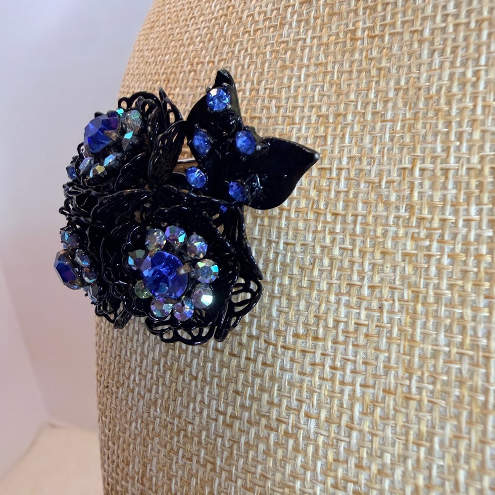 Vintage Coro Black With Blue Crystal Brooch - Picture 5 of 7
